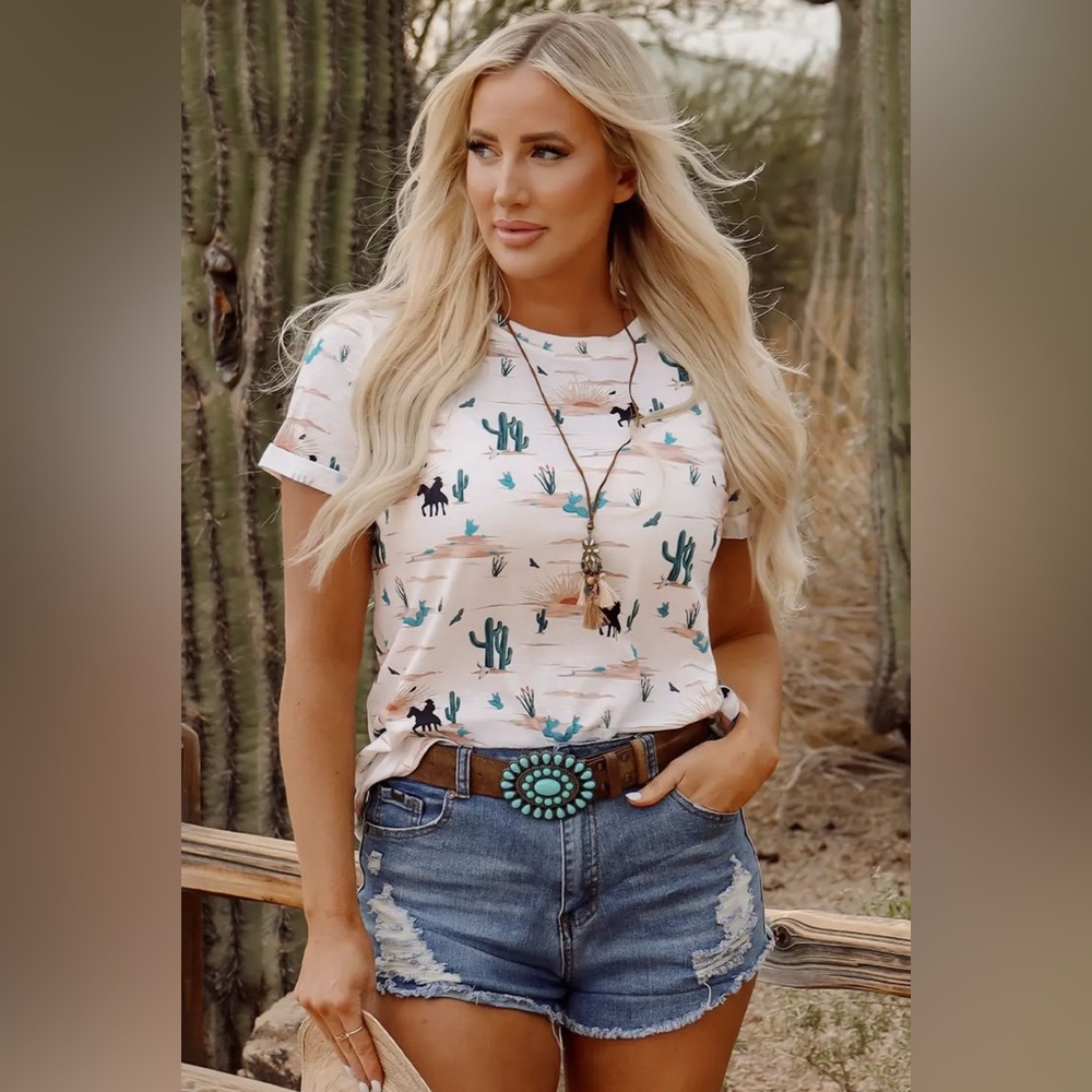 Beige Western Cactus Print Crew Neck
Short Sleeve Top